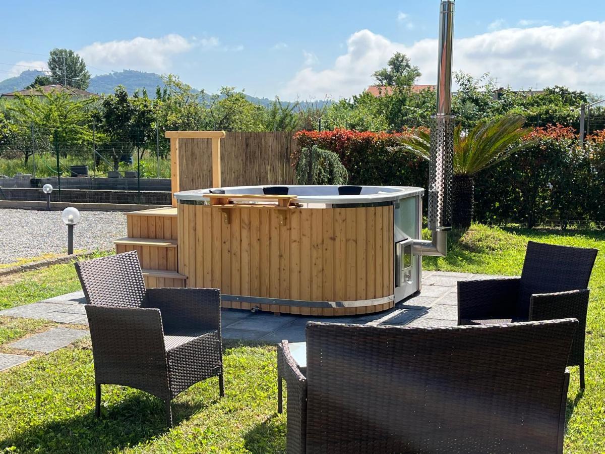 Villa La Camelia Massa e Cozzile Exterior foto